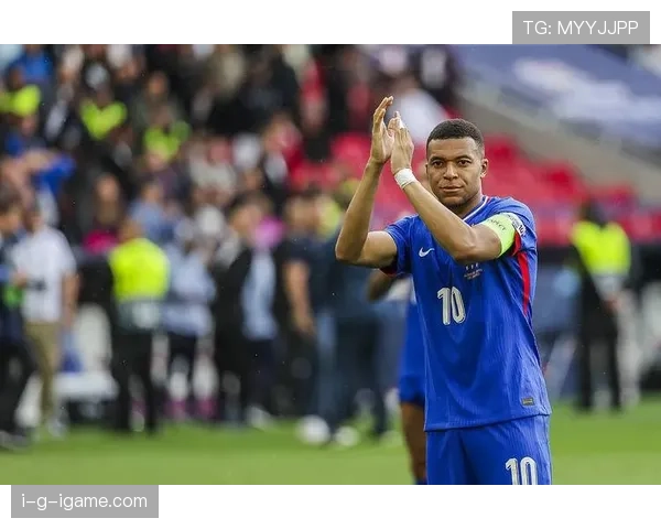 姆巴佩荣膺世界杯最佳年轻球员，新生代巨星闪耀绿茵场