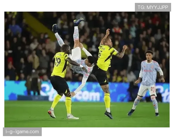 赫尔城防守坚韧反击高效，战术突破助球队表现亮眼