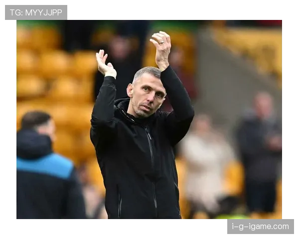 奥尼尔执掌狼队帅印，英超新篇章引期待