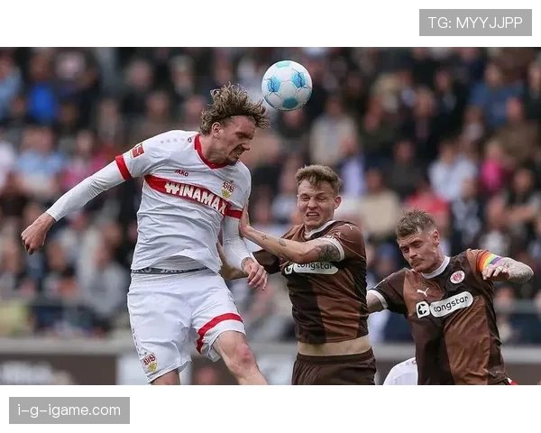 阿什拉夫飞速崛起，跻身足坛最受瞩目的天才新星行列