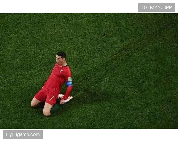 C罗无球跑动能力持续提升,展现大师级战术价值 C罗无球跑动能力持续提升,展现大师级战术价值